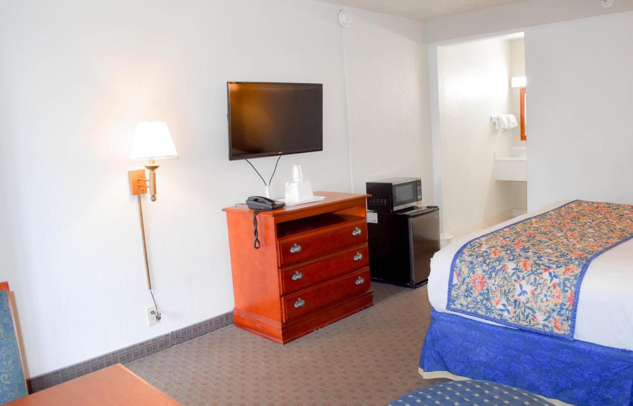 Attleboro Motor Inn المظهر الخارجي الصورة