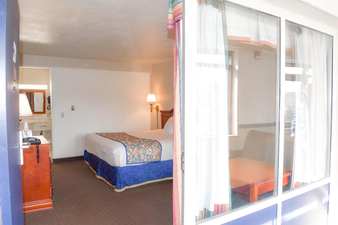 Attleboro Motor Inn المظهر الخارجي الصورة